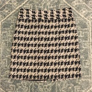 Ann Taylor Houndstooth Skirt